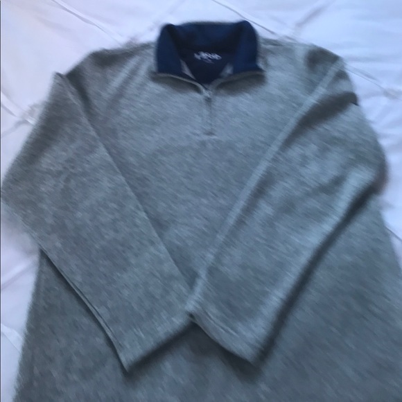 Izod Pullover - Picture 3 of 4